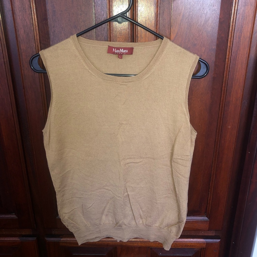 Max Mara lightweight camel sweater vest